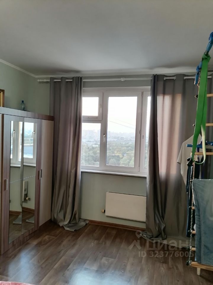 Продажа 3-комн квартиры на вторичном рынке Пролетарский проспект, 1