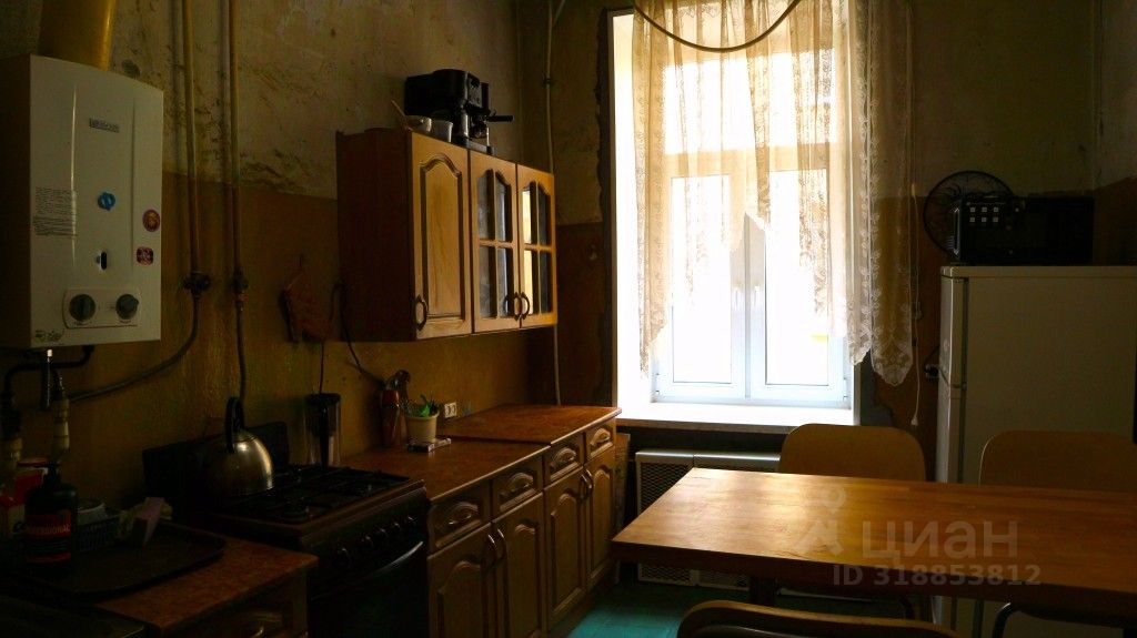 Продажа 4-комн квартиры на вторичном рынке улица Большая Зеленина, 29