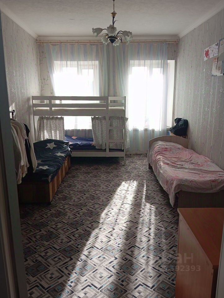 Продажа 3-комн квартиры на вторичном рынке Курляндская улица, 20