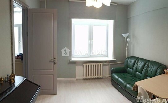 Продажа 5-комн квартиры на вторичном рынке улица Трофимова,  д. 4