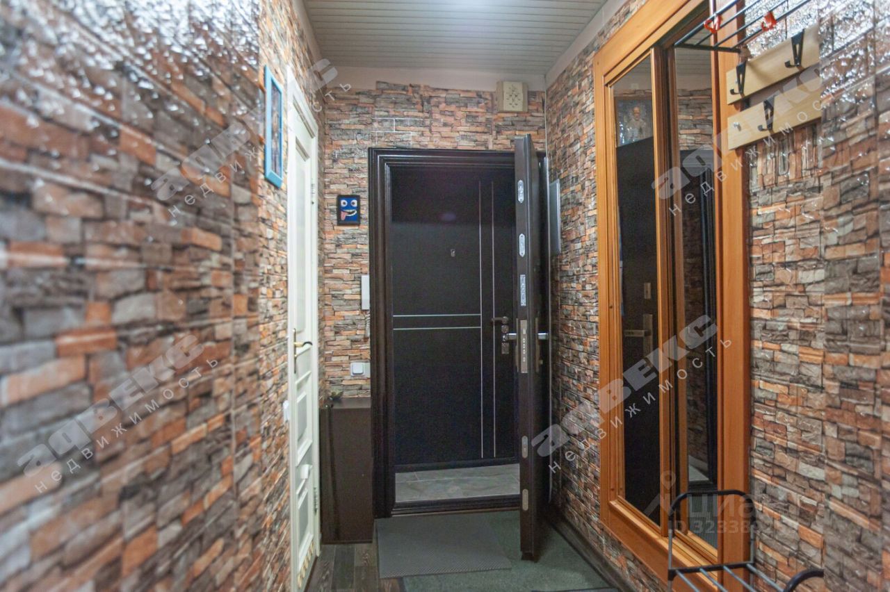 Продажа 3-комн квартиры на вторичном рынке Вознесенский проспект, 3-5