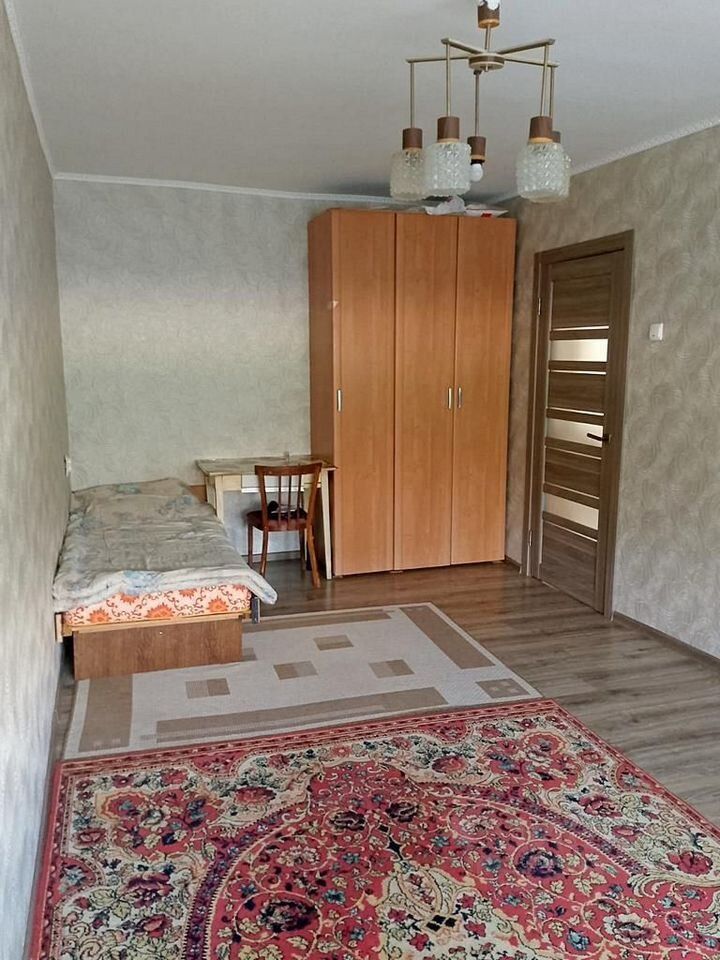 Продажа 3-комн квартиры на вторичном рынке Сланцы, улица Максима Горького, 7