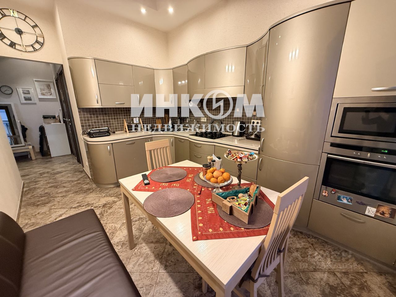 Продажа 1-комн квартиры на вторичном рынке 2-я Брестская улица, 43