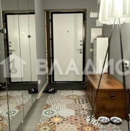 Продажа 2-комн квартиры на вторичном рынке бульвар Академика Ландау,  д. 1