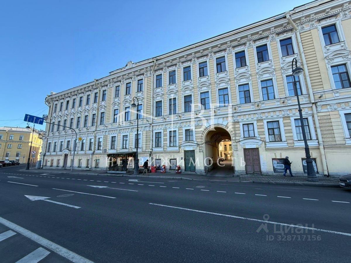 Продажа 4-комн квартиры на вторичном рынке Кадетская линия, 31/22