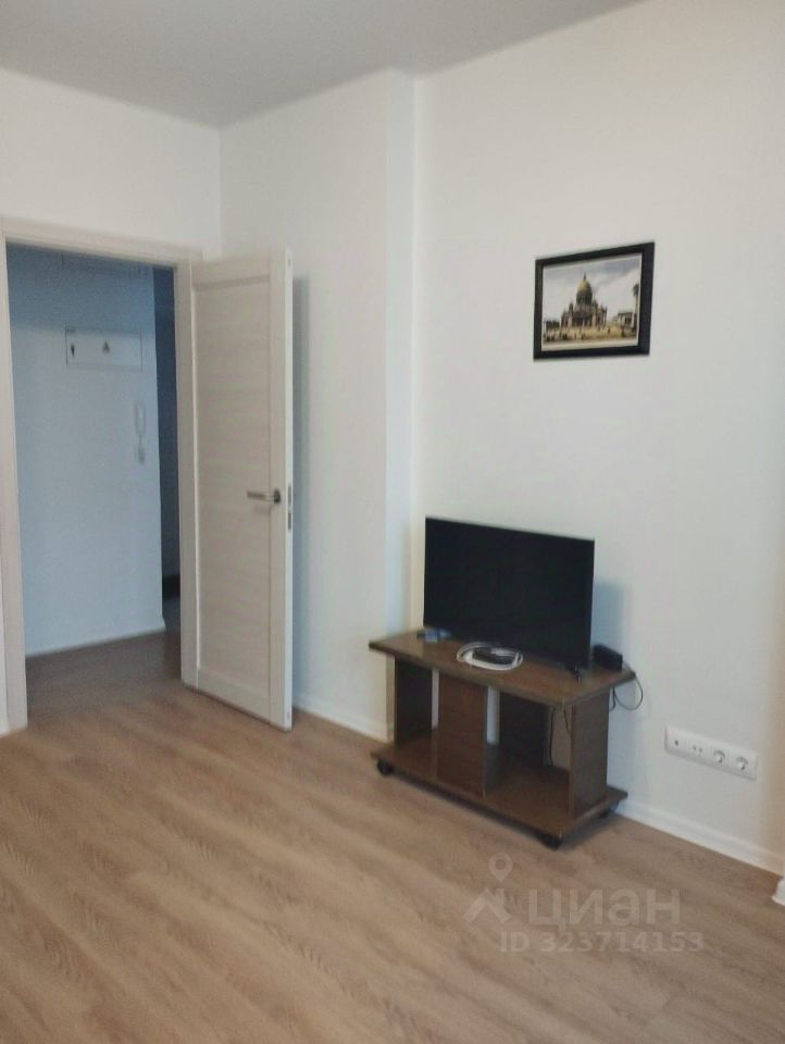 Аренда 2-комн квартиры на вторичном рынке Шелихова проезд,  д. 9к1