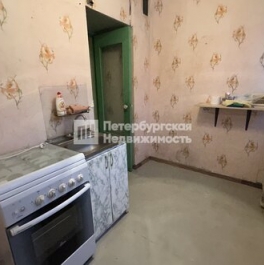 Продажа 1-комн квартиры на вторичном рынке Композиторов ул,  д. 33/5
