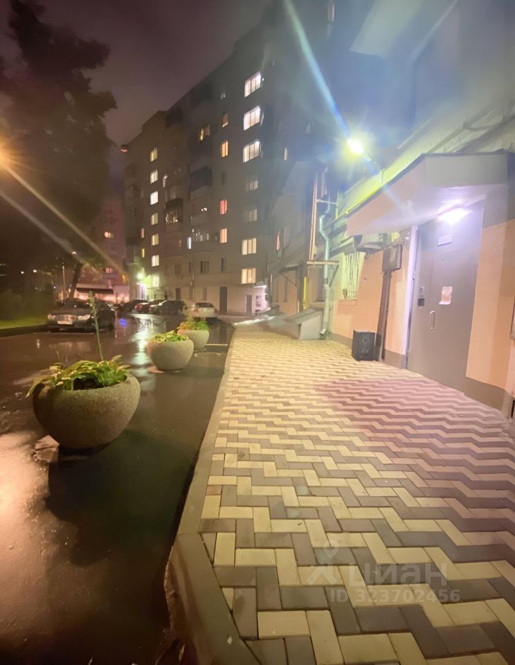 Продажа 2-комн квартиры на вторичном рынке Люсиновская улица, 48-50к10