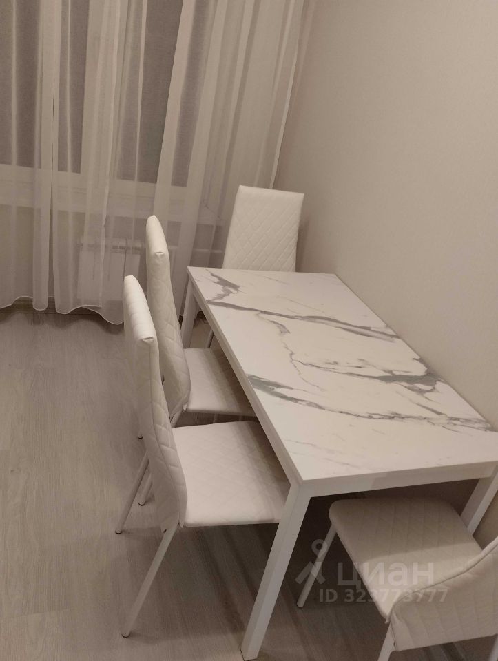 Аренда 2-комн квартиры на вторичном рынке Нахимовский проспект, 39К2