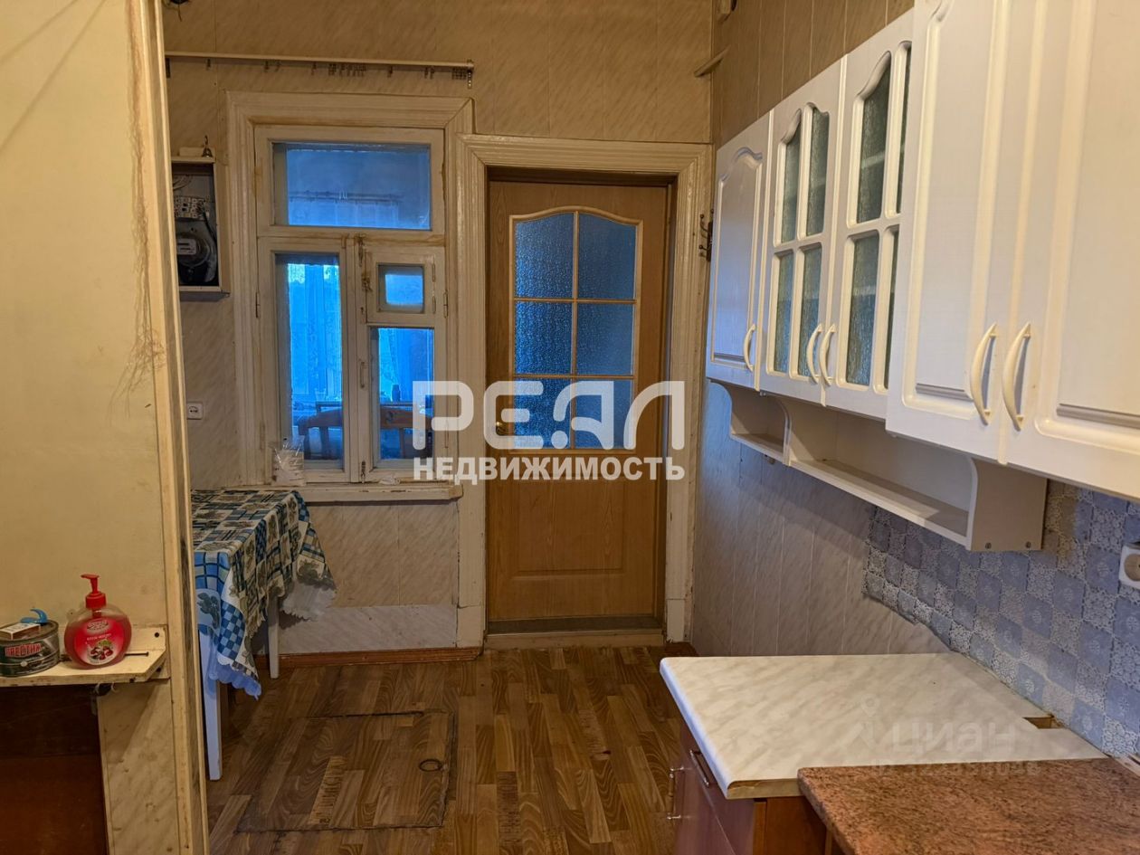 Продажа 1-комн квартиры на вторичном рынке Гатчина, Варшавская улица, 3А