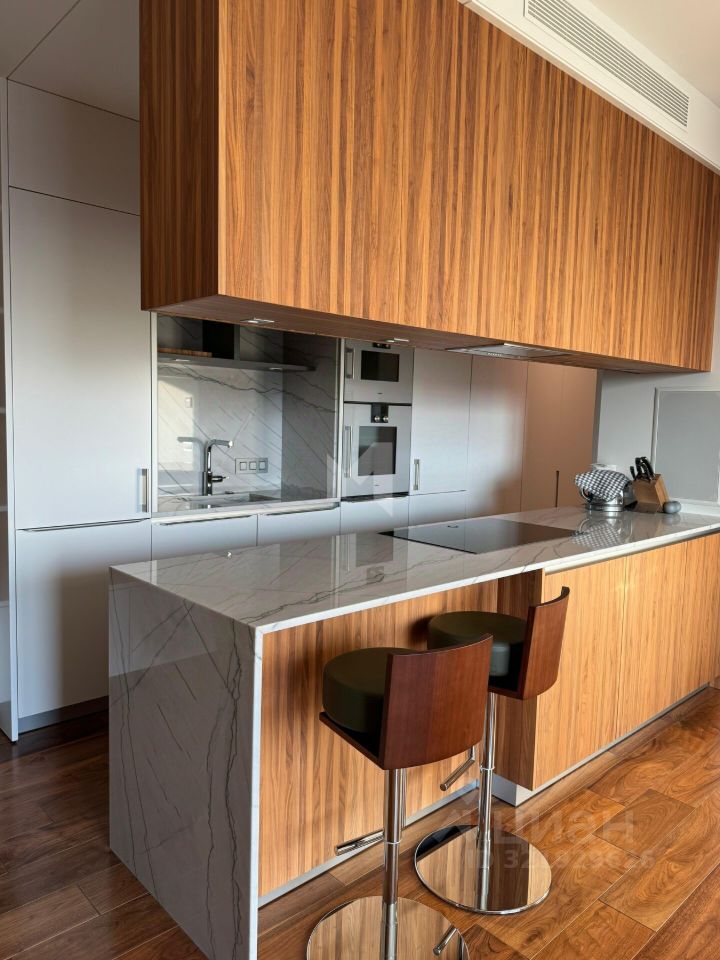 Продажа 2-комн квартиры на вторичном рынке улица Спиридоновка, 12