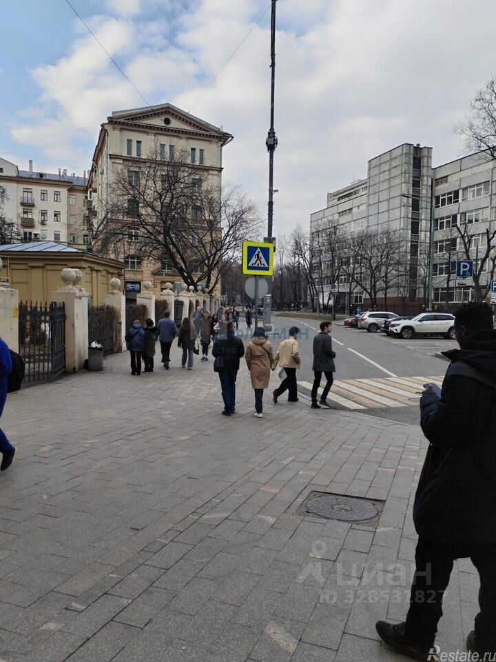 Аренда торгового помещения Ленинский пр-кт,  д. 37А