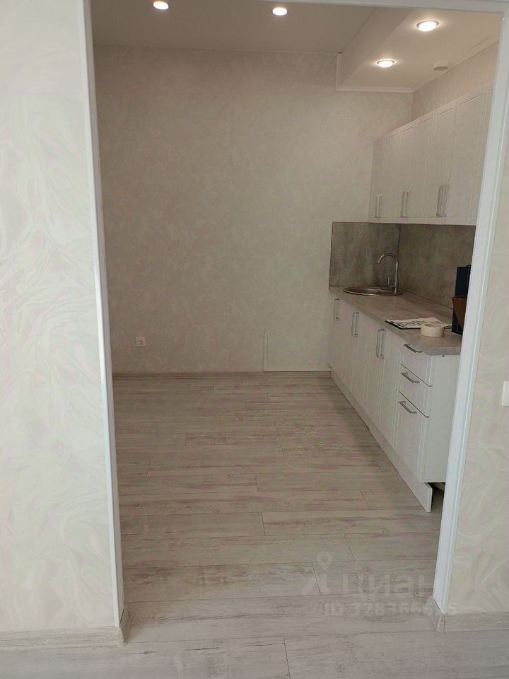 Продажа 1-комн квартиры на вторичном рынке пос. Рыбхоз, улица Ромашковая, 63к1