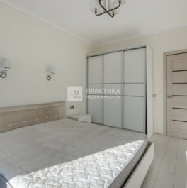 Продажа 5-комн квартиры на вторичном рынке ул Новаторов,  д. 8,  к. 2