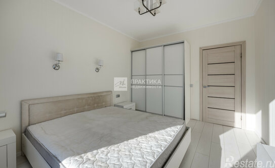 Продажа 5-комн квартиры на вторичном рынке ул Новаторов,  д. 8,  к. 2