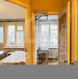 Продажа 3-комн квартиры на вторичном рынке Пушкин г, Камероновская ул,  д. 9,  к. 1