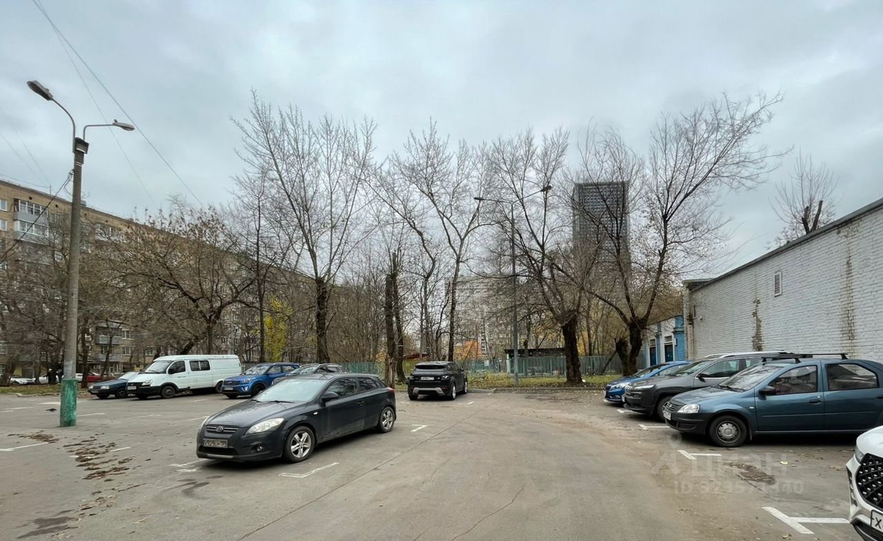 Аренда 2-комн квартиры на вторичном рынке Снежная улица, 12