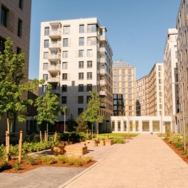 Продажа 4-комн квартиры на вторичном рынке Лисичанская улица,  д. 15 с1