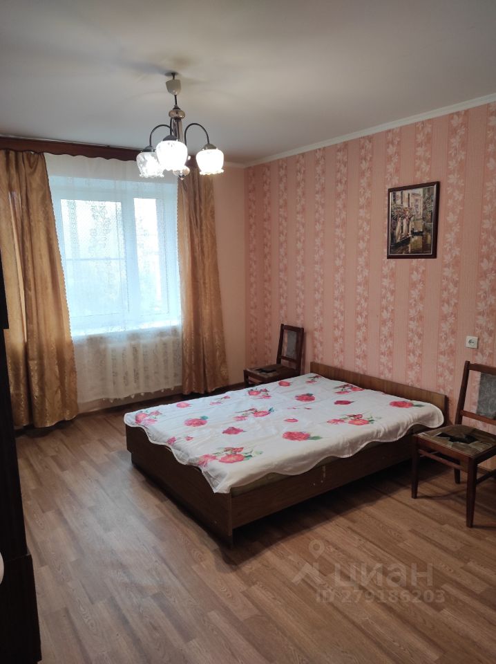 Аренда 3-комн квартиры на вторичном рынке Приморский проспект, 145К3