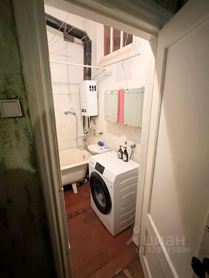 Продажа 2-комн квартиры на вторичном рынке Скобелевский проспект, 17