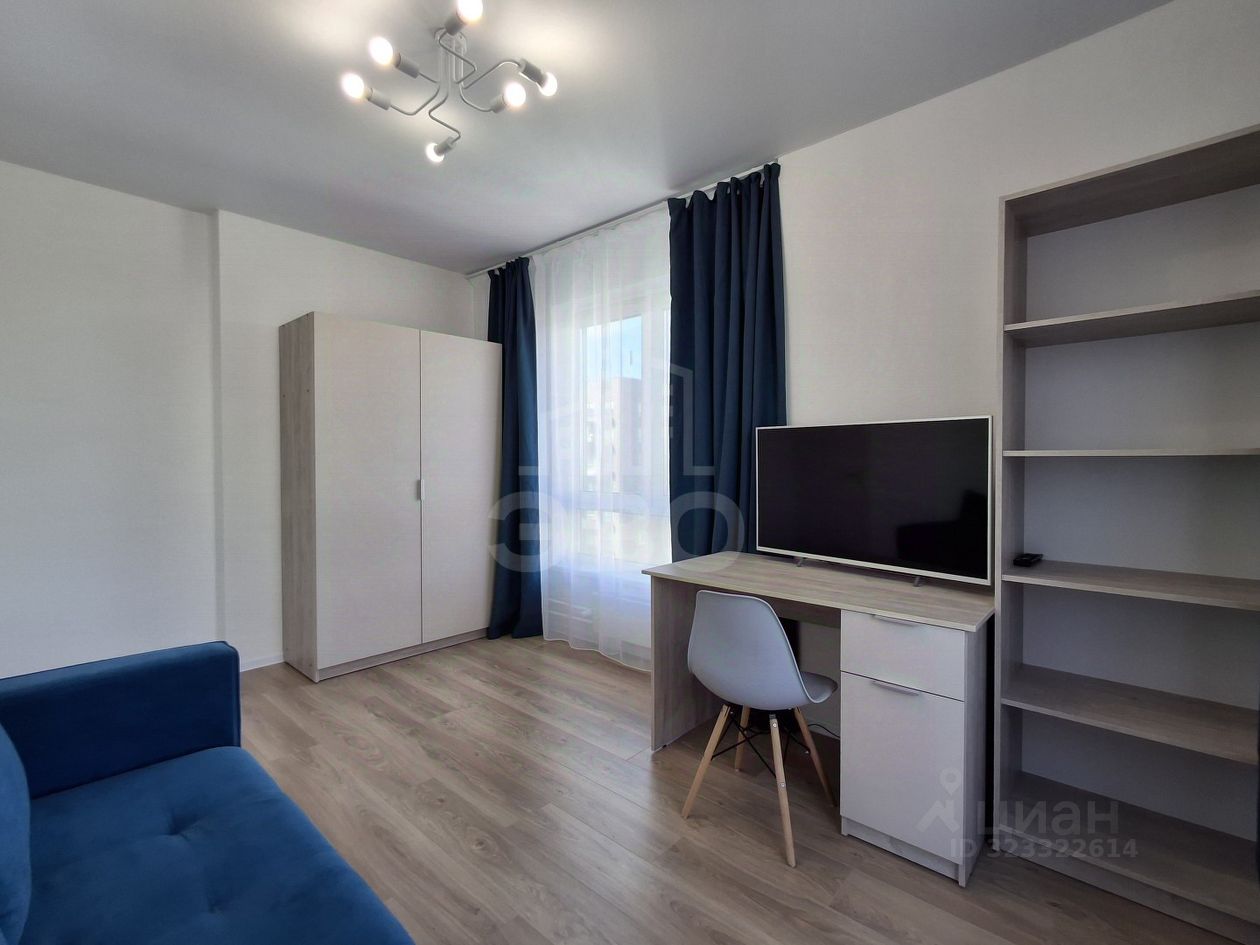 Аренда 3-комн квартиры на вторичном рынке пос. Янино-1, улица Голландская, 18к1