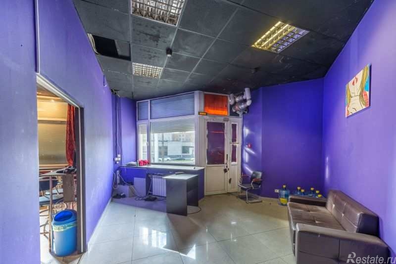 Аренда торгового помещения площадь конституции предпортовая,  д. 2