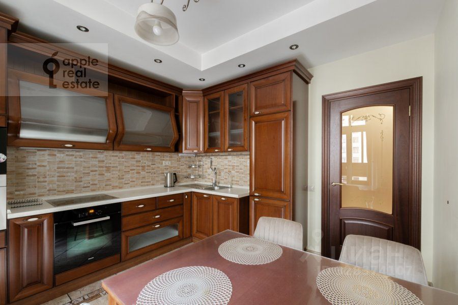 Продажа 3-комн квартиры на вторичном рынке Щукинская улица, 2