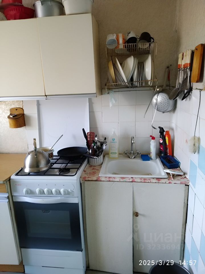 Продажа 3-комн квартиры на вторичном рынке Приозерск, Красноармейская улица, 21