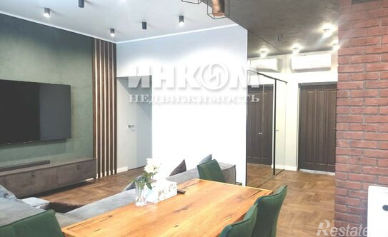 Продажа 2-комн квартиры на вторичном рынке улица Лётчика Ульянина,  д. 7