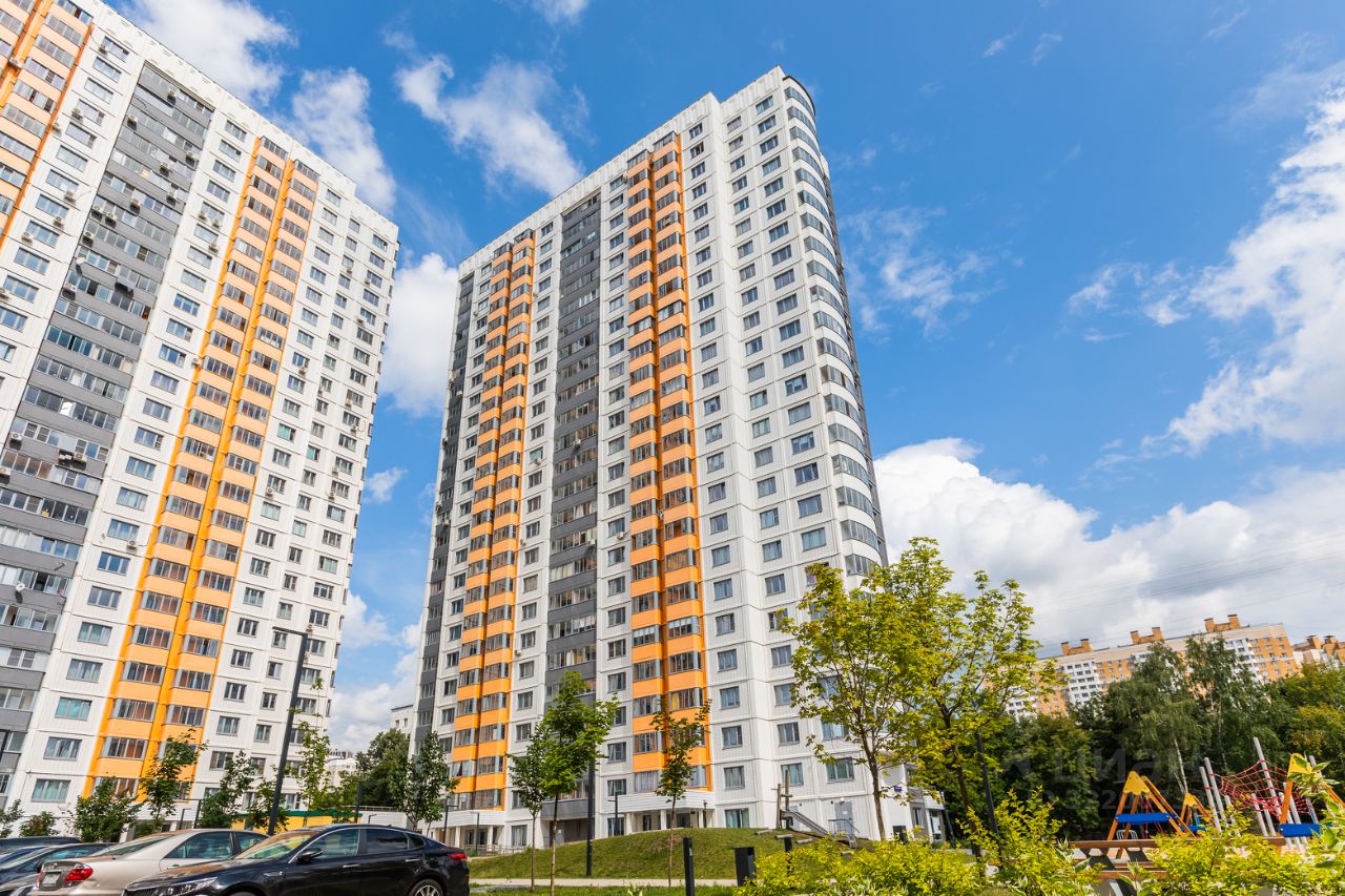 Продажа 2-комн квартиры на вторичном рынке Ельнинская улица, 14К2