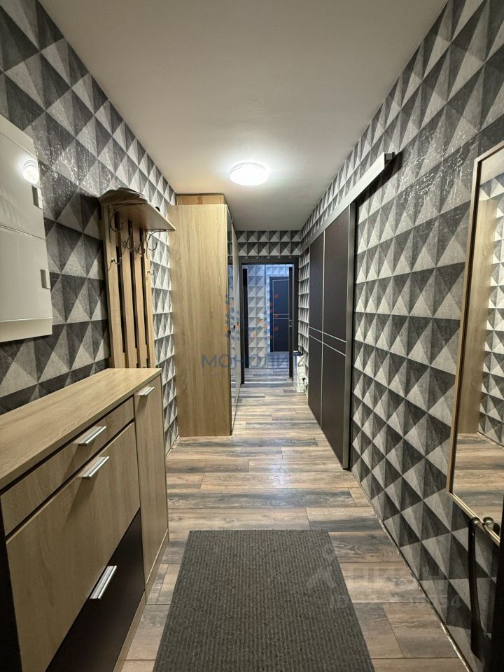 Продажа 3-комн квартиры на вторичном рынке Южный мкр, улица Курыжова, 30к1