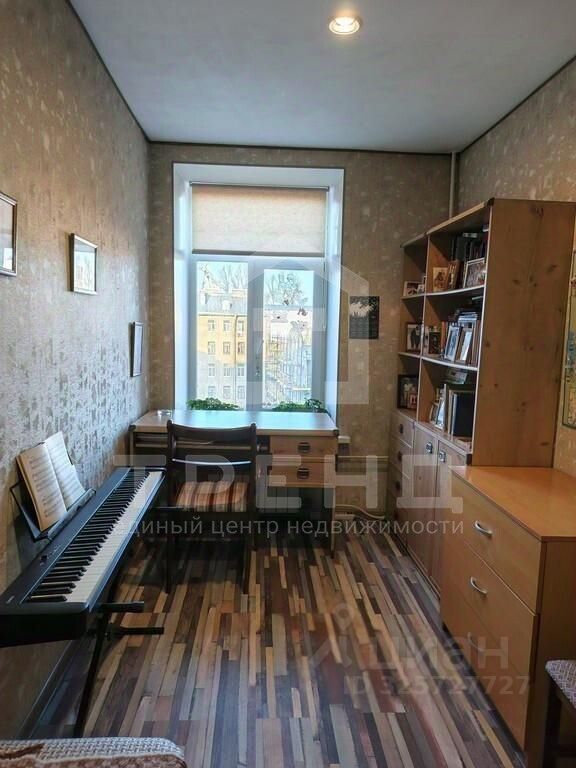 Продажа 2-комн квартиры на вторичном рынке Витебская улица, 21