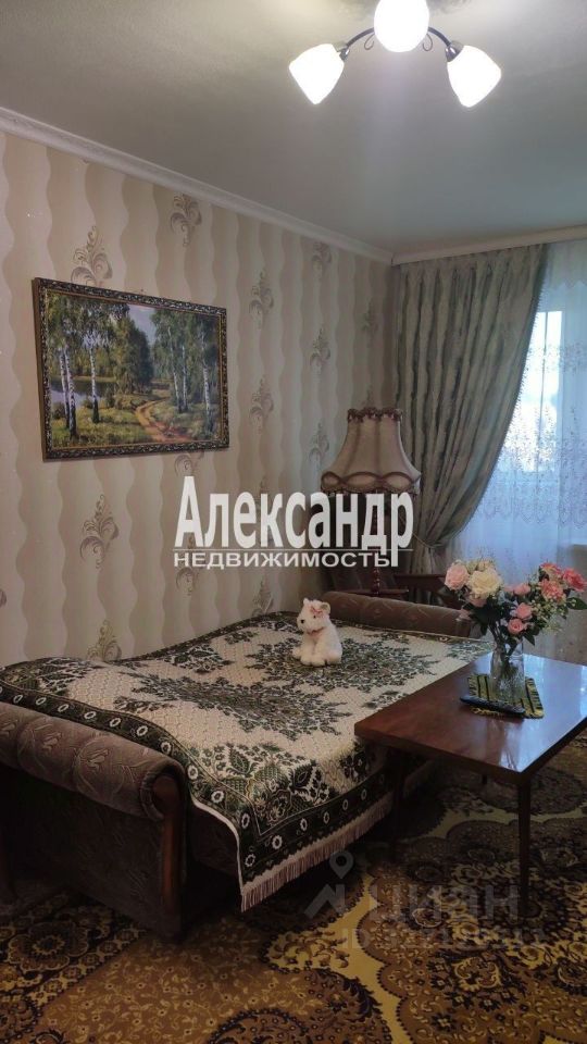 Продажа 1-комн квартиры на вторичном рынке пос. Петровское, улица Шоссейная, 37
