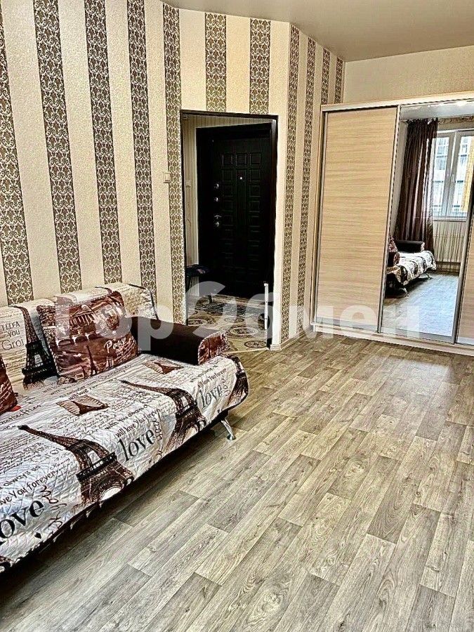 Аренда 1-комн квартиры на вторичном рынке Нахабино пгт, улица Белобородова, 1