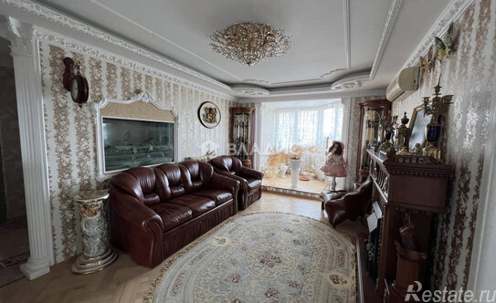 Продажа 4-комн квартиры на вторичном рынке улица Грекова,  д. 5