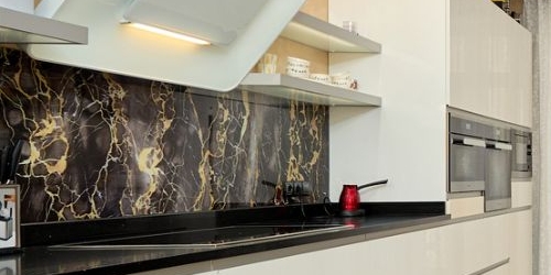 4-комн квартира улица Композиторов, 4