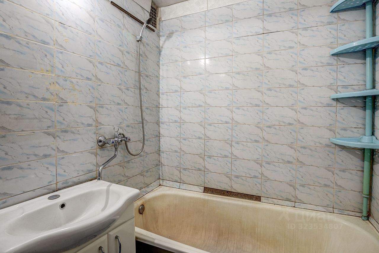 Продажа 1-комн квартиры на вторичном рынке улица Савушкина, 107К1