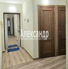 Продажа 3-комн квартиры на вторичном рынке Красное Село г, Спирина ул,  д. 14 к2