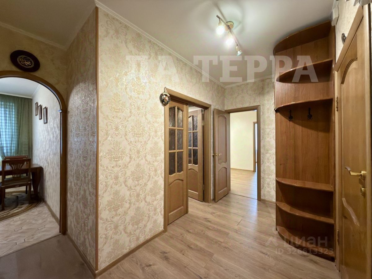 Продажа 3-комн квартиры на вторичном рынке Байкальская улица, 18К1