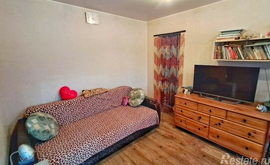 Продажа 2-комн квартиры на вторичном рынке Амерево, Рабочая улица,  д. 14