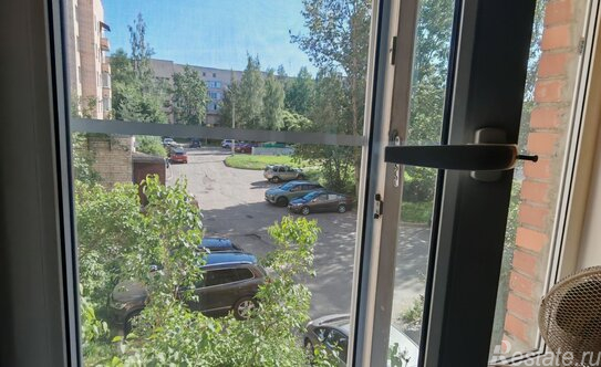 Продажа 3-комн квартиры на вторичном рынке Пушкин г, Генерала Хазова ул,  д. 4