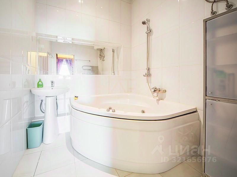 Продажа 3-комн квартиры на вторичном рынке Садовая-Триумфальная улица, 4/10