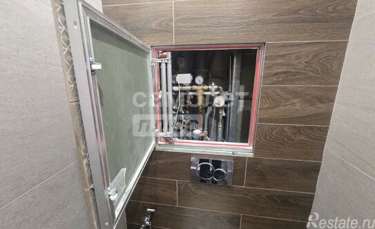 Продажа 2-комн квартиры на вторичном рынке Изюмская улица,  д. 49 к1