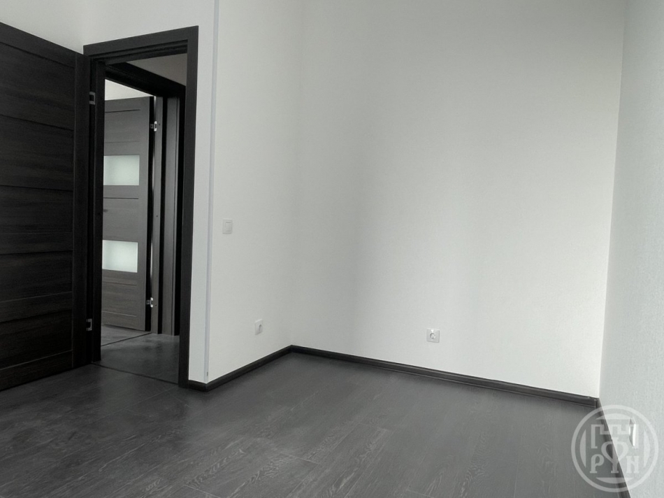 Продажа 1-комн квартиры на вторичном рынке Авиаконструкторов пр.,  д. 69