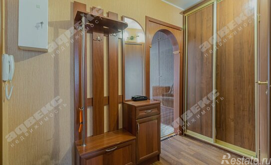 Продажа 1-комн квартиры на вторичном рынке ул Учительская,  д. 17,  к. 1