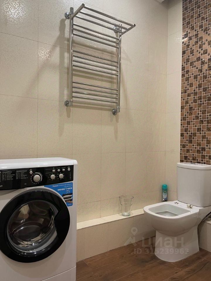 Аренда 2-комн квартиры на вторичном рынке Парашютная улица, 58