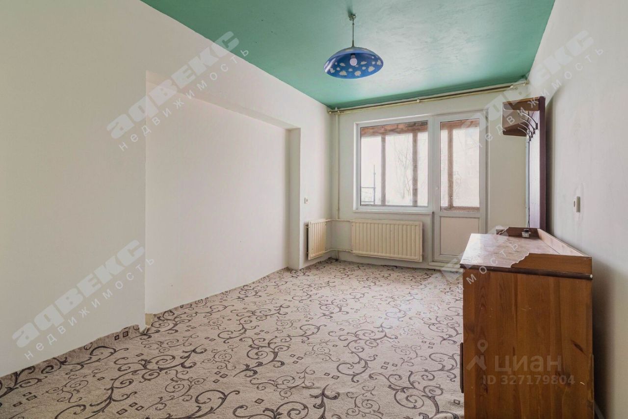 Продажа 3-комн квартиры на вторичном рынке Приморский проспект, 151