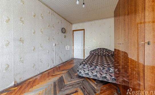 Продажа 3-комн квартиры на вторичном рынке Большевиков пр-кт,  д. 45