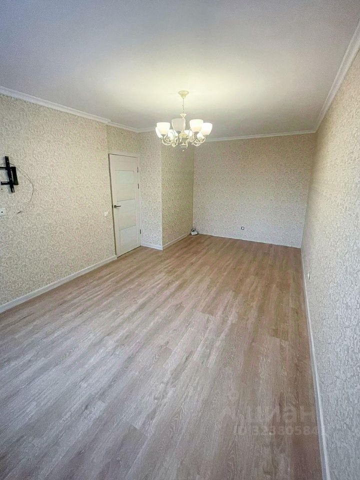 Продажа 1-комн квартиры на вторичном рынке Красное Село, улица Спирина,  д. 3к2