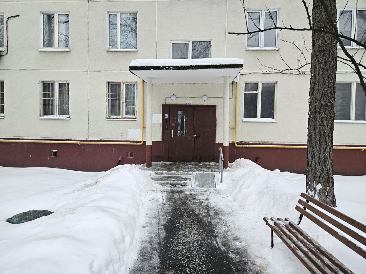 Продажа 3-комн квартиры на вторичном рынке улица Молодцова, 5